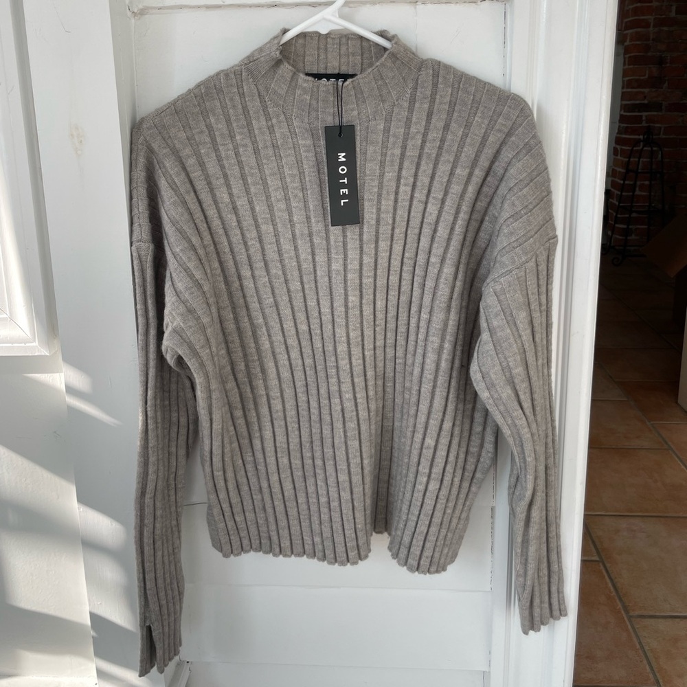 Motel Rocks Chunky Rib Knit Sweater Light Grey (brand new + never worn)